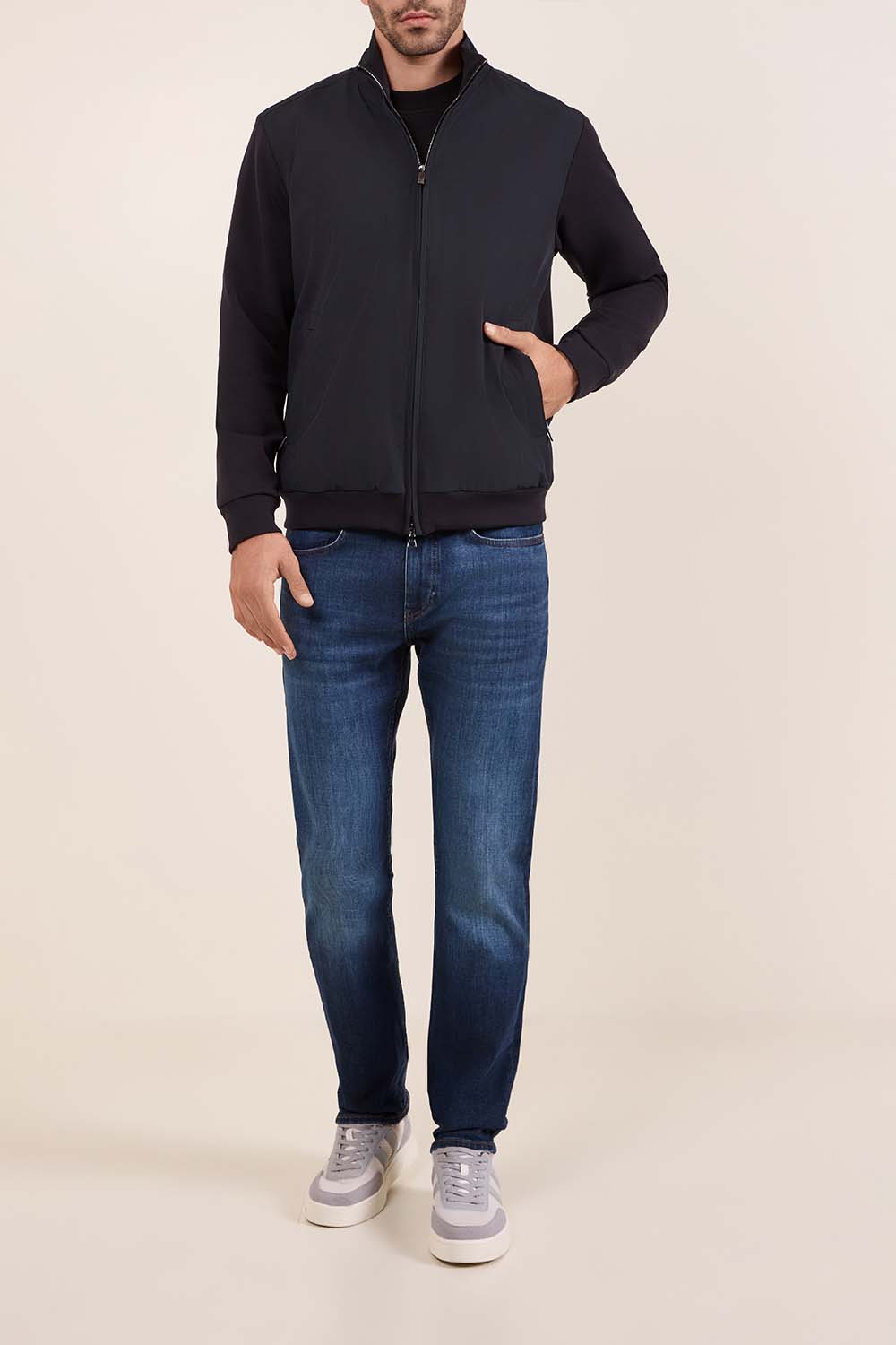 תמונת כל הלוק של ז'קט